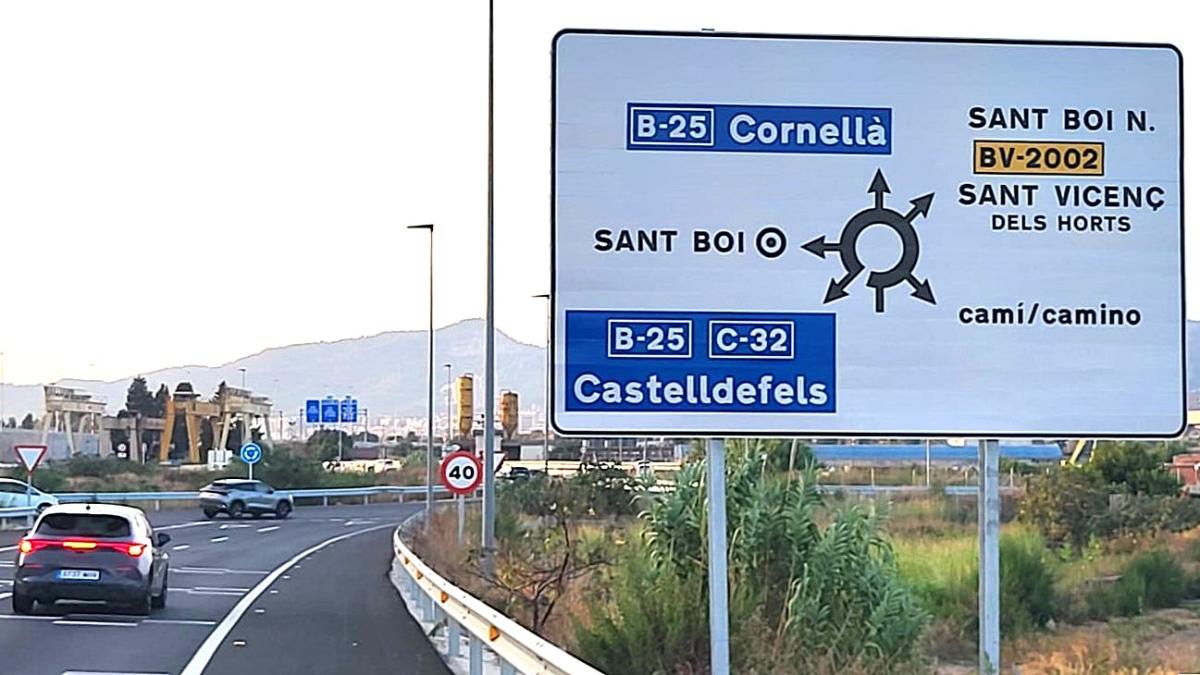 **Sant Boi'deki B-25 Otoyolu İşaretleri Kafa Karıştırdı: Sürücüler Tarihi Merkeze