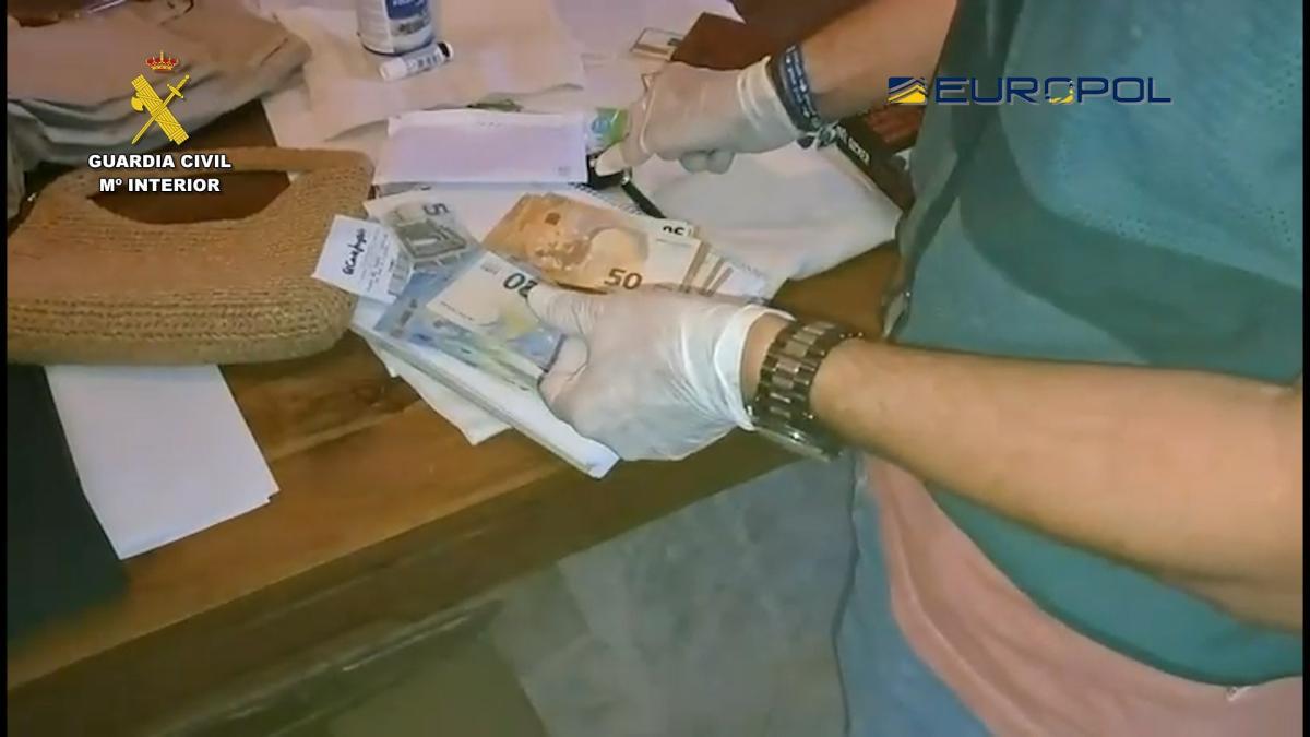İspanya'da Narkotik Ağının Kara Para Aklama Yapılanması Çökertildi: 8.6 Milyon