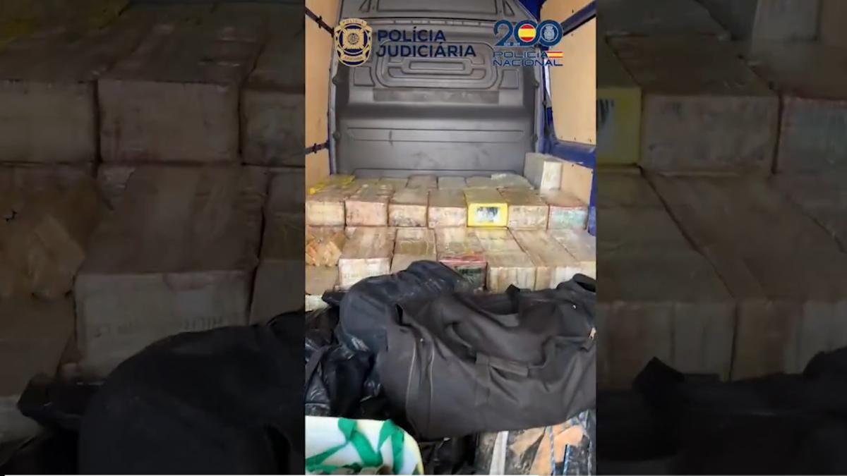 Portekiz'den Málaga'ya Giden Araçlarda 3.3 Tondan Fazla Kokain Ele Geçirildi