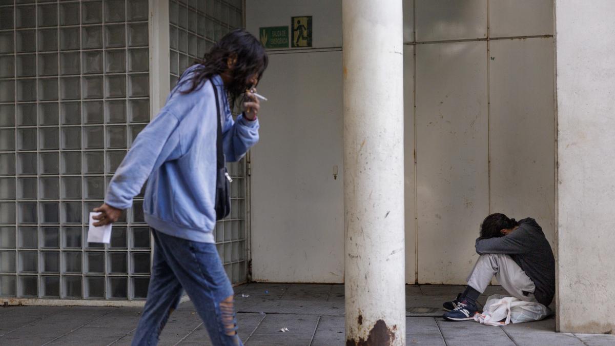 Sant Adrià'da Kullanılmış Şırınga Alarmı: La Mina'dan La Catalana'ya Yayılan Tehdit