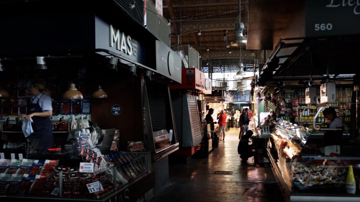Barselona'da Kriz: Rambla Çalışmaları Boqueria ve Raval'ı Elektriksiz Bıraktı