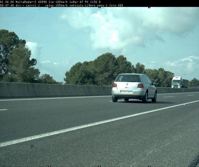 Tarragona'da A-7 Otoyolu'nda Bir Saatten Kısa Sürede İki Kez Hız Aşımı Yapan Sürücüye Ceza