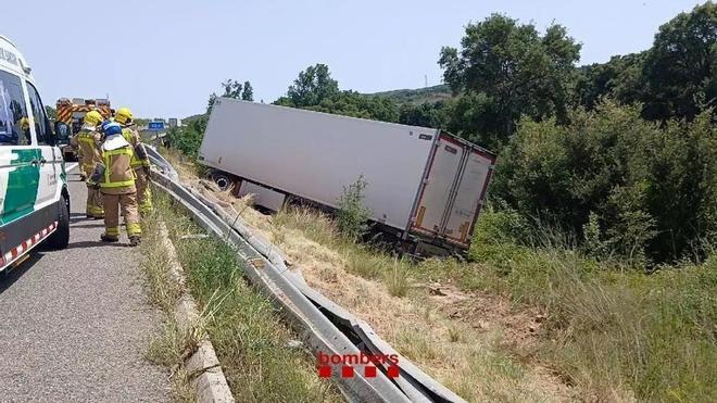AP-7 Otoyolu'nda Zincirleme Kaza: Capmany Yakınlarında Trafik Felci!