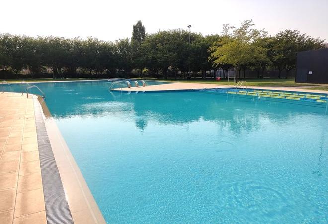 Tàrrega'da Kimyasal Tepkime Paniği: Kapalı Havuzda Dokuz Kişi Etkilendi