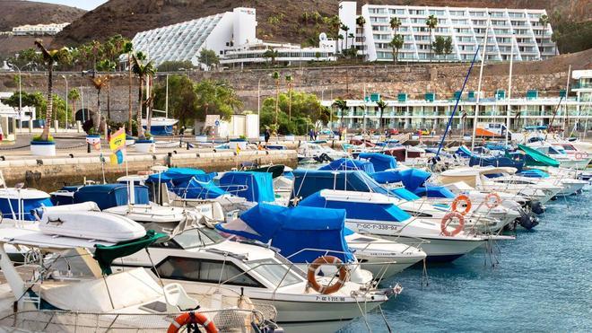 Gran Canaria Kıyısında 15 Yaşındaki Kız Çocuğunun Cansız Bedeni Bulundu: Soruşturma