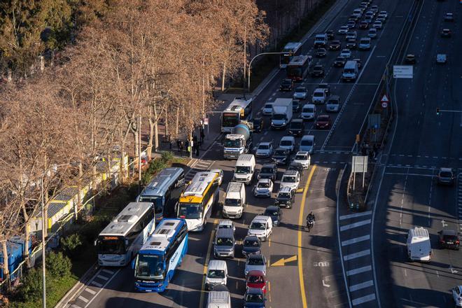 Barselona'da Ulaşım Krizi: Fabra i Puig ve La Sagrera'daki Tıkanıklık Otobüsleri