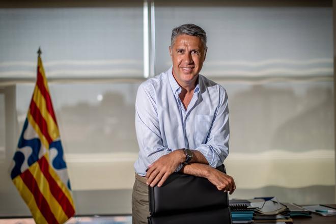 Xavier García Albiol: Badalona'da Mutlak Çoğunluk Umudu ve Zorlu Finansal Miras