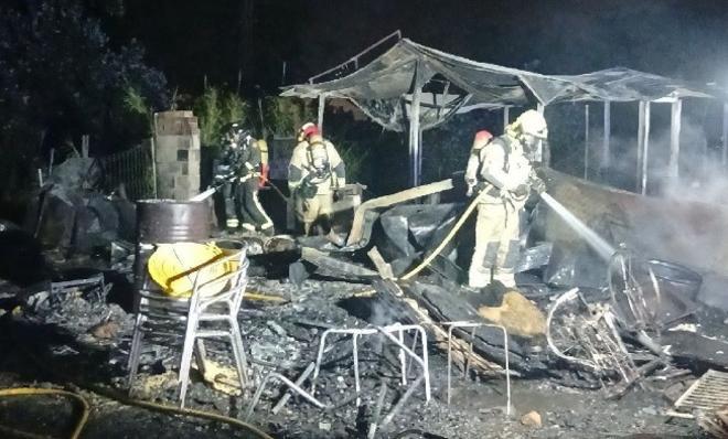 Barselona Yakınlarındaki El Prat'ta Yangın: Nehir Kıyısındaki Gecekondular Kül Oldu