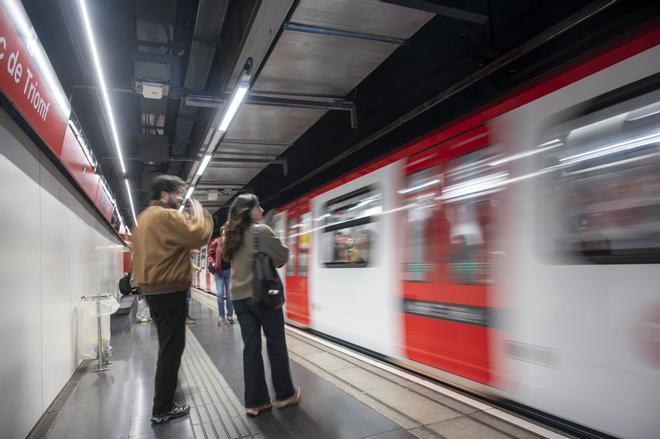 Barselona Otobüs ve Metrosu: Rekor Yolcu Sayısına Rağmen Kullanıcı Memnuniyetind