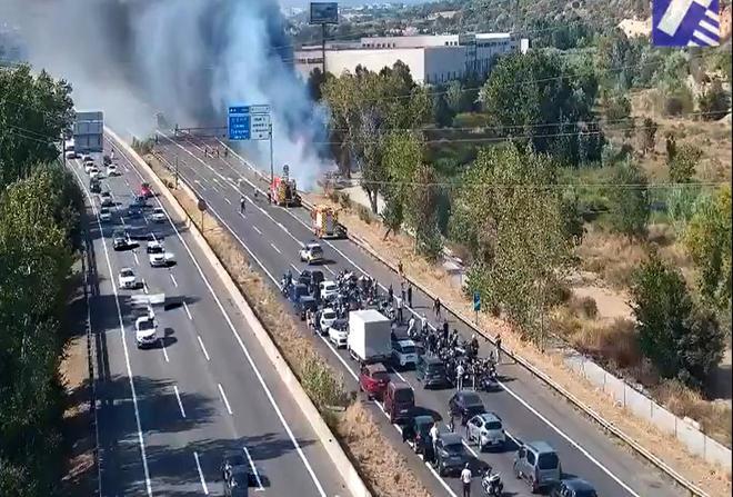 Katalonya'da Ulaşım Kilitlenmesi: AP-7, Barselona Çevre Yolları ve Rodalies'te Son Durum