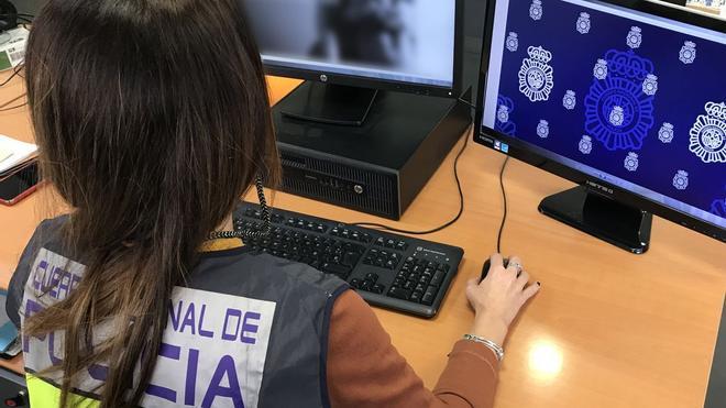 Valencia'da Sapık Baba Skandalı: Kızını ve Arkadaşlarını Kaydeden Adam Tutuklandı