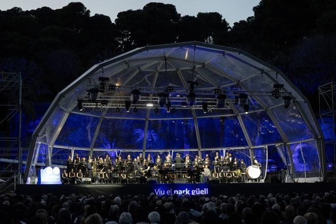 Barselona'nın İkonik Park Güell'inde 'Carmina Burana' Rüzgarı: Liceu'dan Unutulmaz Konser