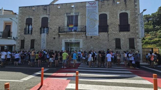 Alicante'de Genç Kızlara Homofobik Saldırı: 'Yaşasın Franco' Sloganları Şok Yarattı