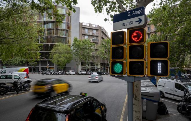 Barselona'da Yapay Zeka Destekli Trafik Işıkları Seyahat Süresini %9,5 Azaltabilir