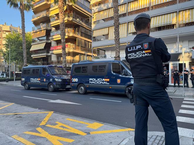 Tarragona Sahili'nde 'Top Manta'ya Büyük Darbe: Sahte Ürün Ticaretine Kapsamlı Operasyon