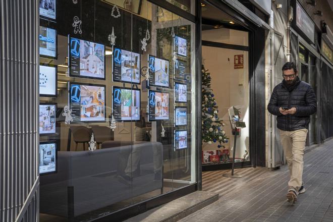 Barselona'da Kiralık Konut Krizi: 1000 Euro Altı Dairelere Binlerce Başvuru Yağıyor
