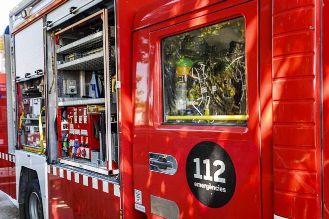 Badalona'da Ev Yangını Paniği: İki Kişi Yaralı, Hastaneye Kaldırıldı