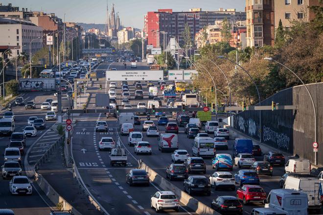 Barselona'da Özel Araç Kullanımı Pandemi Öncesi Seviyelerinde Durakladı