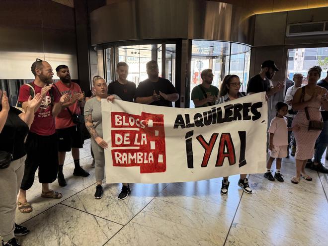La Mina'da Evsiz Kalma Tehlikesi: Yüzlerce Aile Sosyal Konut Talep Ediyor