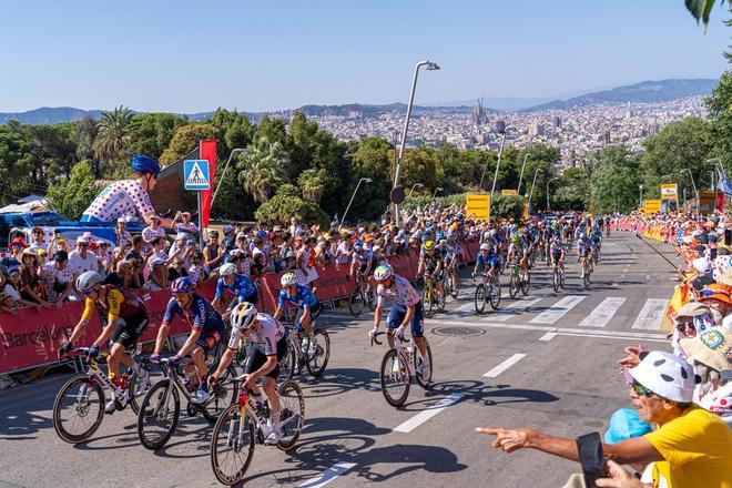 Barselona'da Bisiklet Coşkusu: Montjuïc, Tour de France'ın İkinci Etabına Ev Sahipliği
