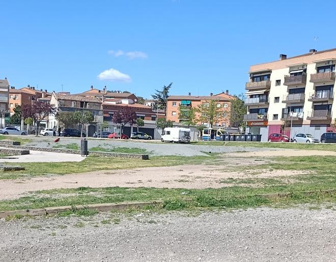 Katalonya'da Otopark Cezasına Silah Tehdidi: Sant Fruitós'ta Gergin Anlar