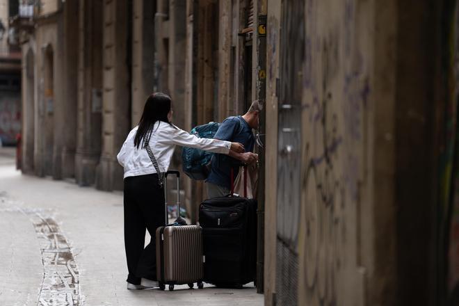 Barselona'da Turistik Daire Tartışması: Apartur, Belediye'nin 'Lisanslara Son'