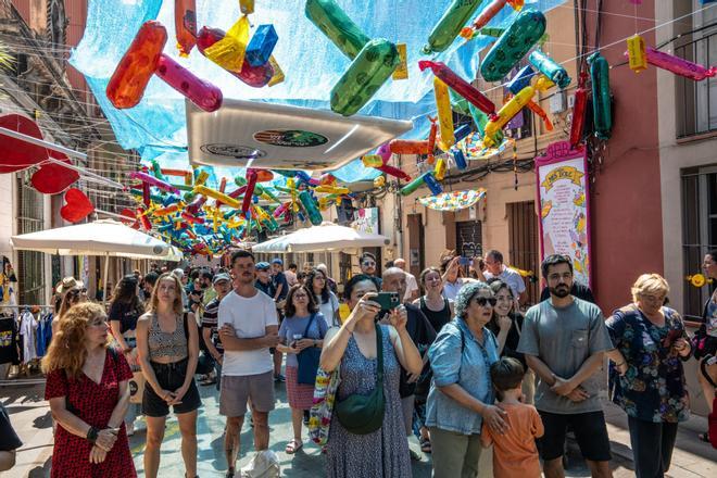 Barselona'nın Kalbi Gràcia Şenlikleri 2026: Yoğun Sıcaklık ve Fırtına Uyarısı