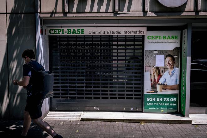 Barselona'da Kapanan Akademi Mağdurlarına Consum'dan Dört Çözüm Yolu