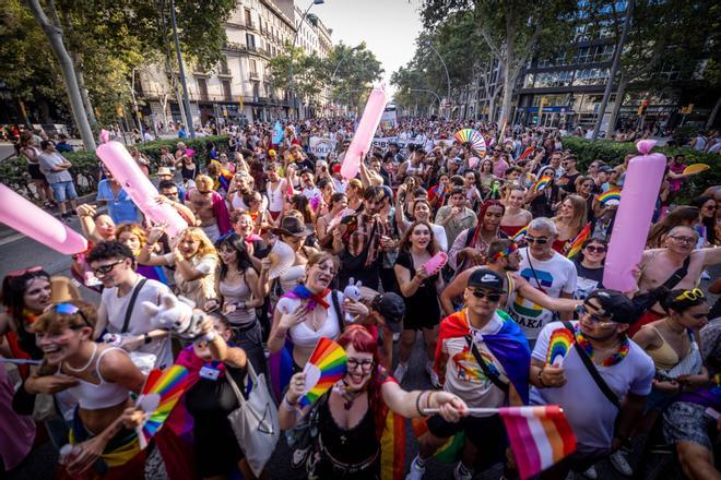 Barselona Pride Yürüyüşü Ulaşımı Etkileyecek: Otobüs Hatlarında Kapsamlı Değişiklikler