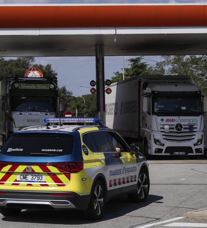 Barselona'da Araç Hırsızlığı Şebekesi Çökertildi: Genç Failler Yakalandı