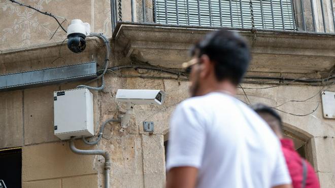 Barselona'ya 500 Yeni Güvenlik Kamerası: Raval ve Plaza Reial'e Özel Odaklanma