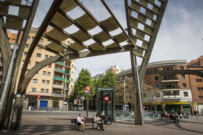 Barselona'da Tarihi Hafıza Yeniden Canlanıyor: Virrei Amat Meydanı Adı Değişiyor