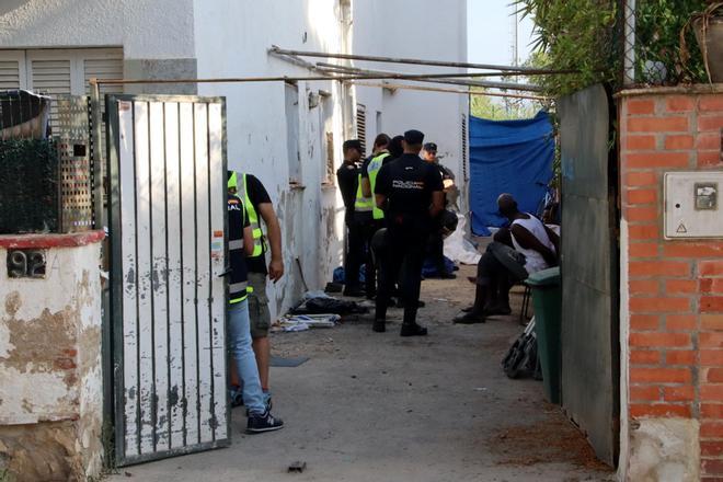 Cambrils, "Top Manta" ile Mücadelede Baskıyı Artırıyor: Turizm Sezonu Öncesi Yeni Önlemler