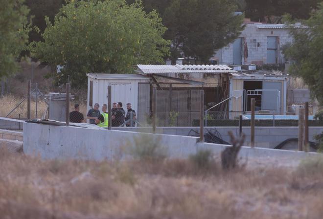 Alicante'de Aile Katliamı: Baba Eşini ve Kızını Öldürüp Diğer Kızını Yaraladı