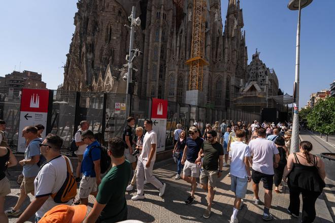 Papa Franciscus'un Barselona Ziyareti Öncesi Sagrada Familia'da Güvenlik Tedbirleri