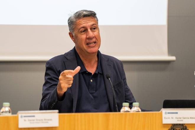 Badalona Belediye Başkanı Albiol'dan Savcılığa Sert Yanıt: 'Koordineli İrade' İddiası