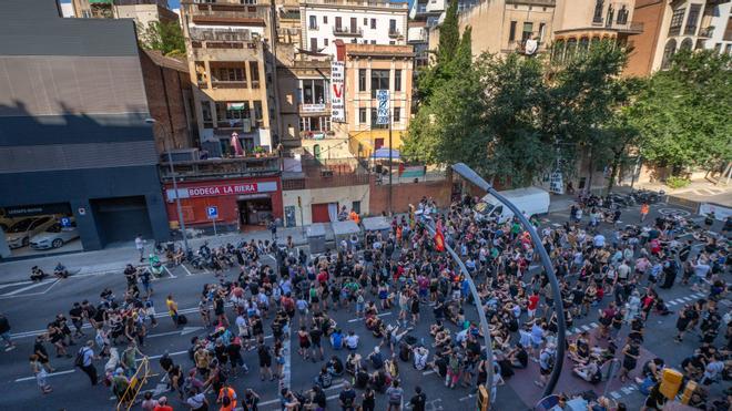 Barselona'da Konut Krizi: Vallcarca'daki İşgalciler İçin Yeni Bir Çözüm Yolu