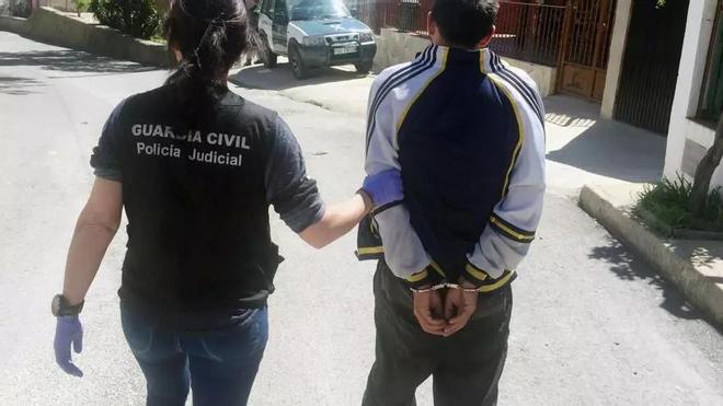 Aşk Üçgeni Cinayetinde Dokuz Yıllık Bekleyiş Sona Erdi: İki Aşık, Murcia'da Yargılanıyor