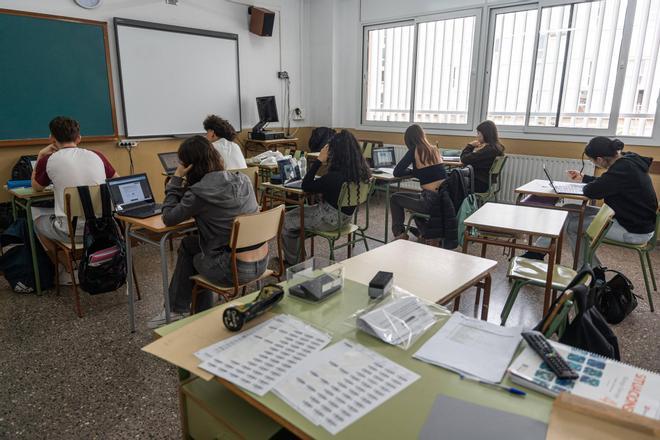 Barselona'dan Göçmen Gençlere Dil Köprüsü: Ücretsiz Katalanca Yaz Kursları Başladı