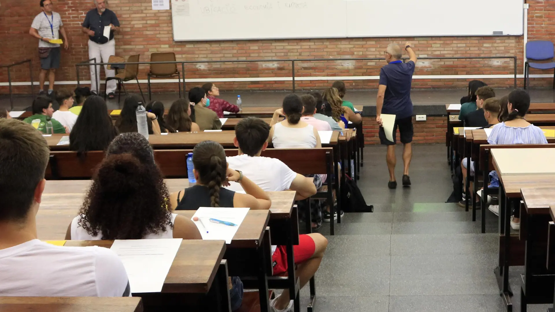 Barselona'da Kilit Gün: Papa Ziyareti, Üniversite Sınavları ve Öğretmen Grevi Çakışması