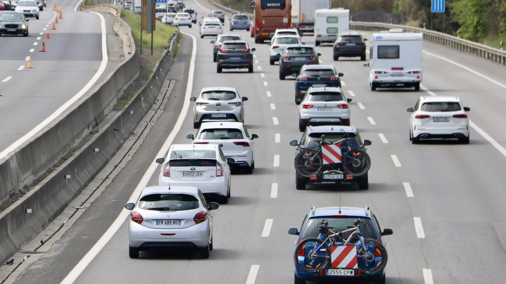 Barselona'dan Mercè Bayramı İçin 580 Bin Araç Ayrılıyor: AP-7'de Kamyon Kısıtlaması