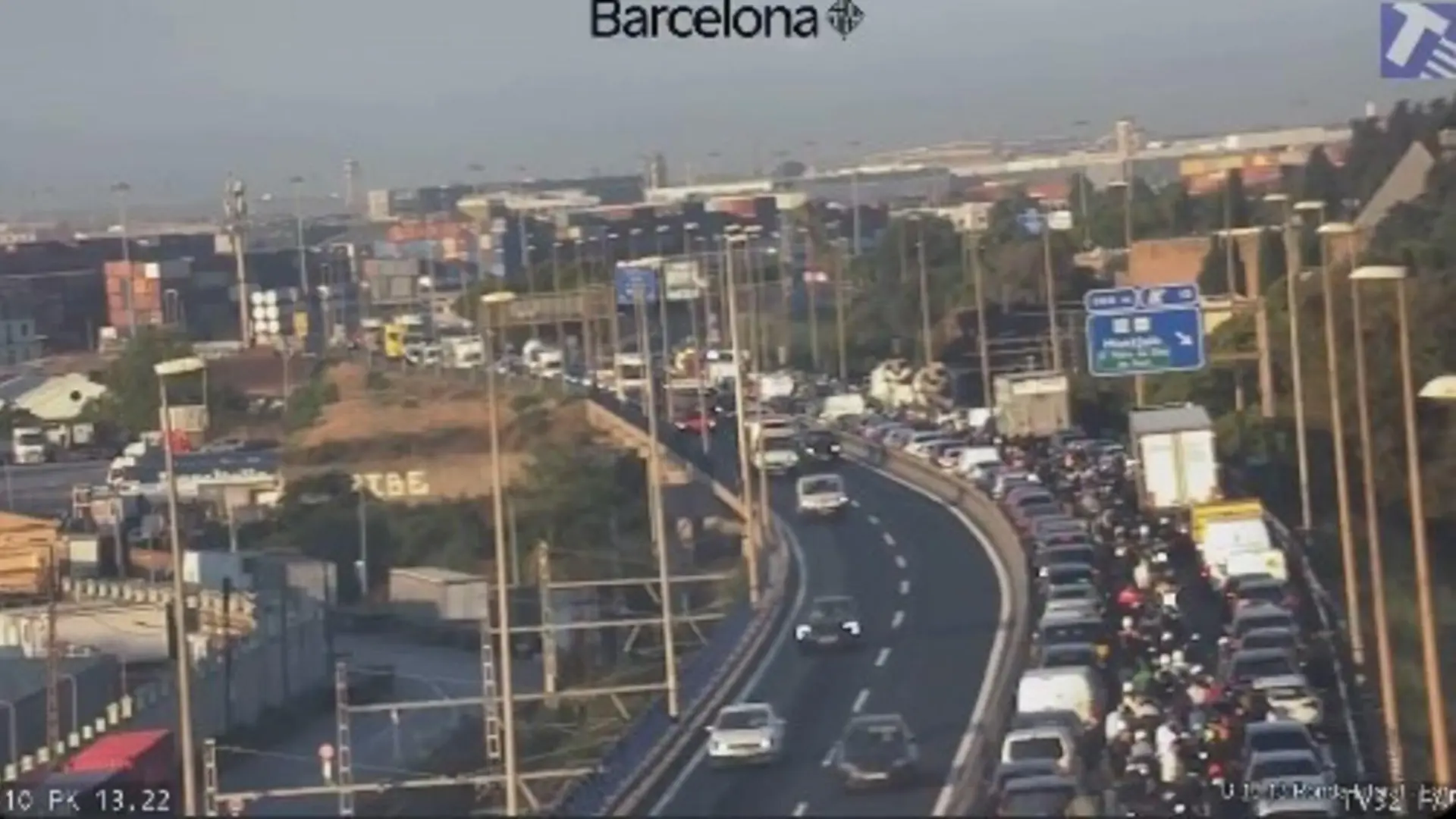 Barselona'da Ronda Litoral'da Kaza Şoku: Kent Trafiği Felç Oldu