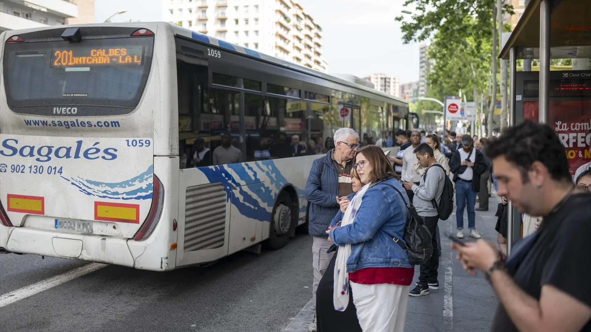 Barselona Bağlantısını Güçlendiren Otobüs Hattı e10'a Büyük Takviye: Yüzde 43 Kapasite