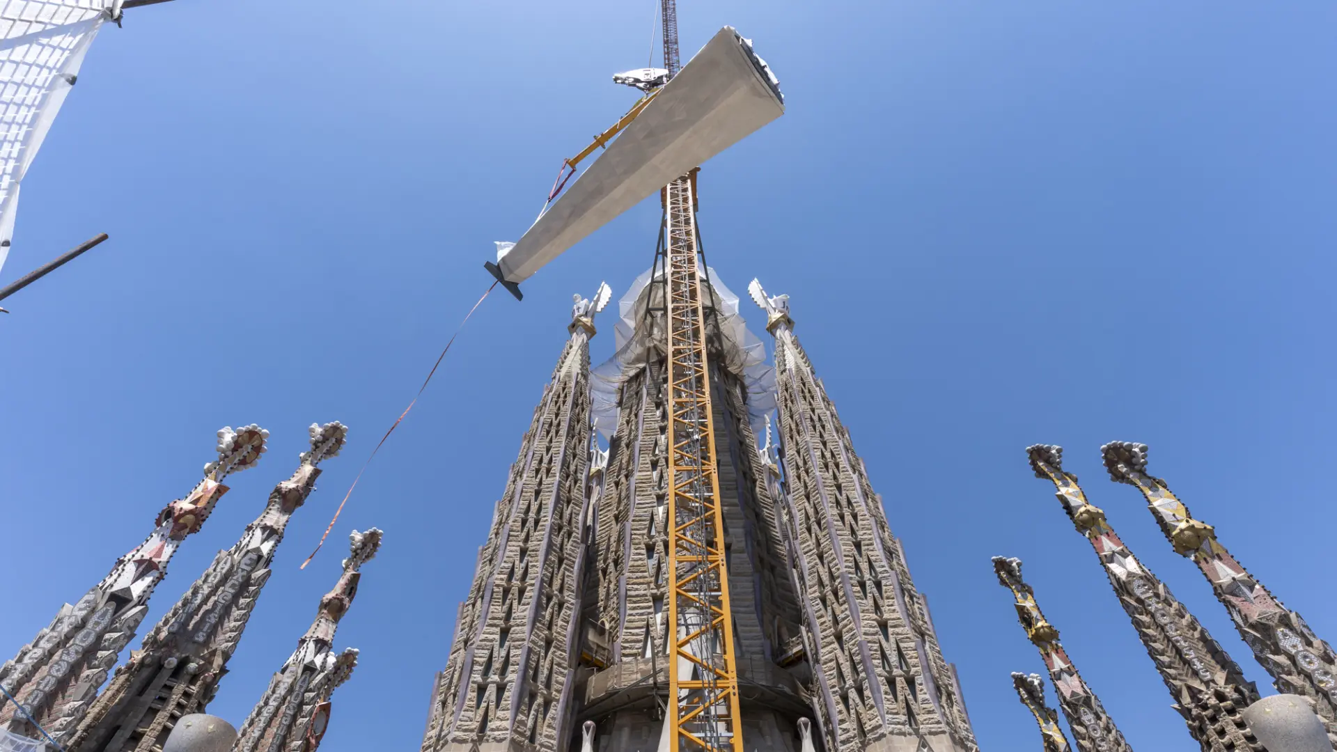 Papa León XIV'ün Tarihi Barselona Ziyareti: Sagrada Familia'da İsa Kulesi'nin Açılışı