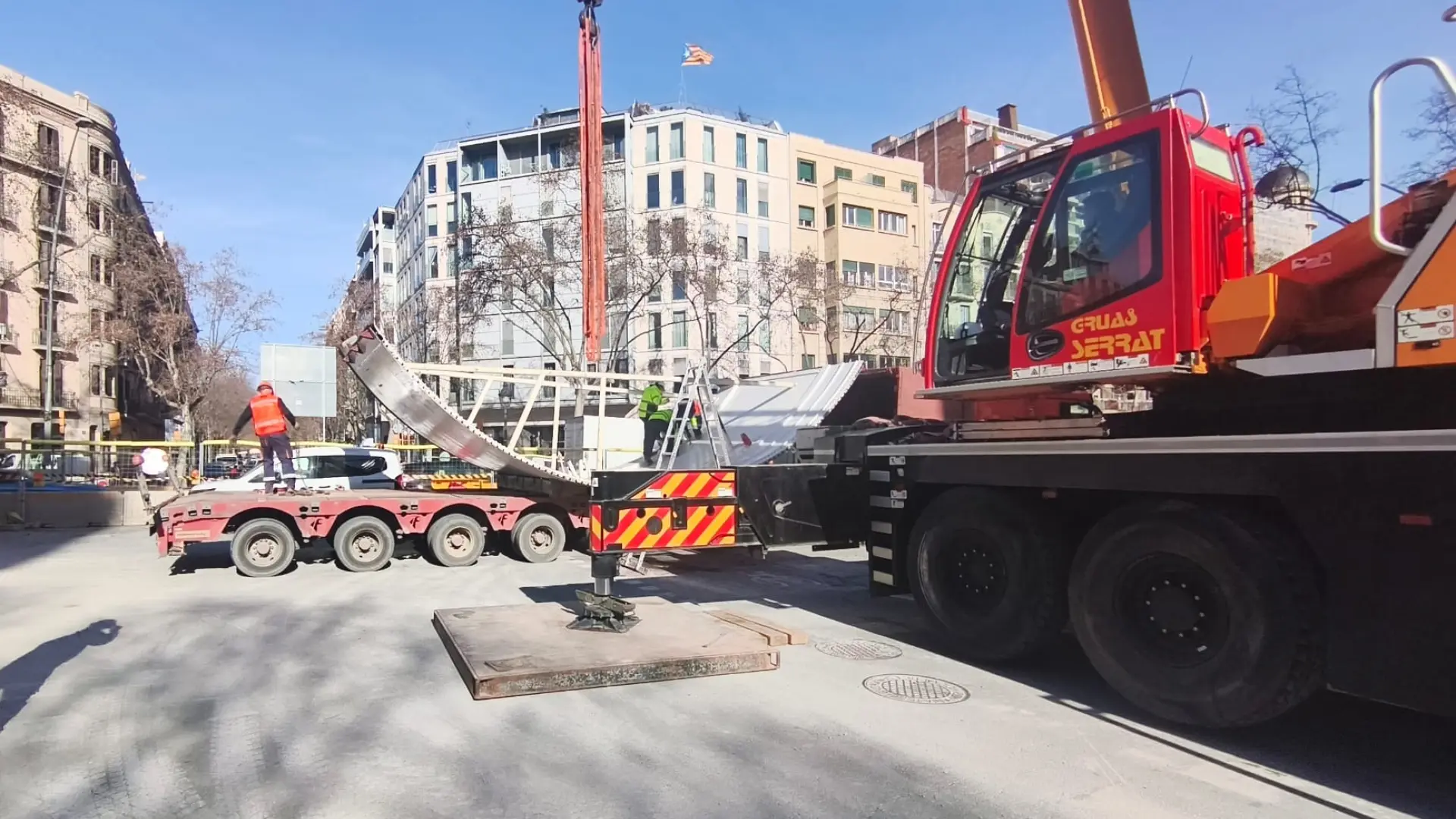 Barselona'nın Kalbine Uzanan Raylar: L8 Metro Hattı Genişlemesine BEI'den €300 Milyon