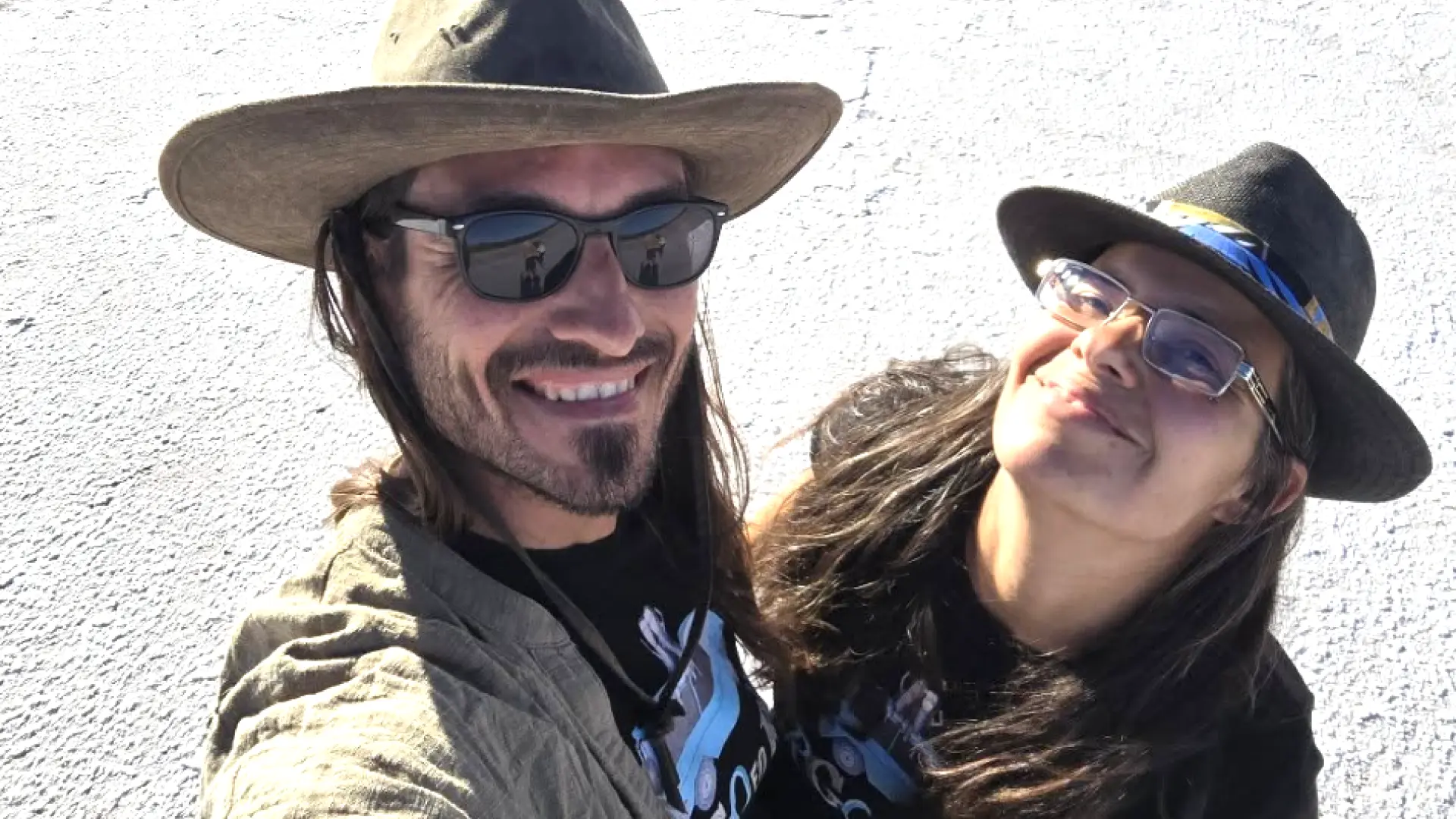 13 Yıl Kira Ödemeden Dünya Turu: Katalan Çiftin Karavan Yaşamı ve Dijital Göçebelik