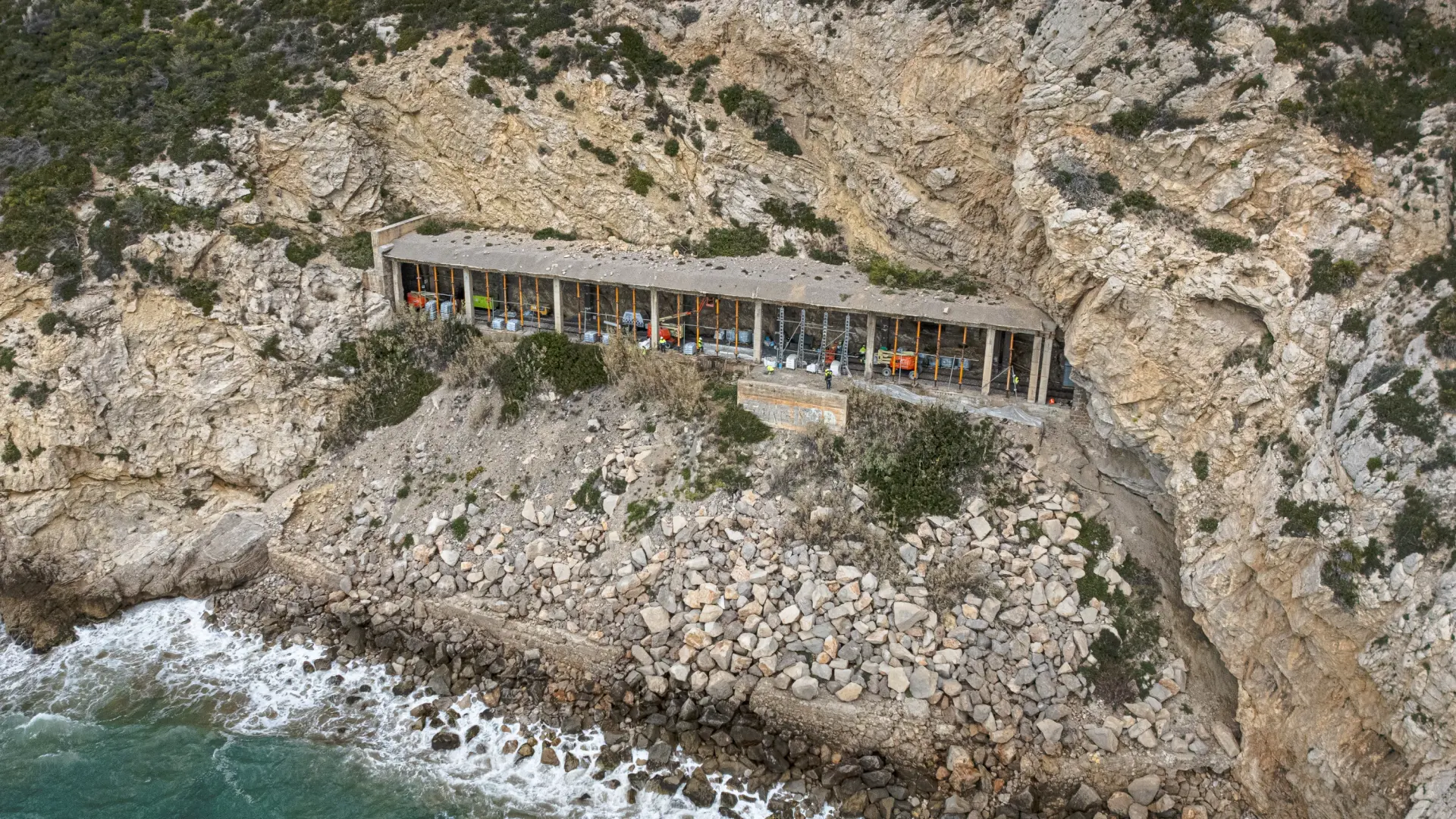 Barselona'da Garraf Tüneli Onarımı: Yolculara Özel Bilet Desteği Geldi