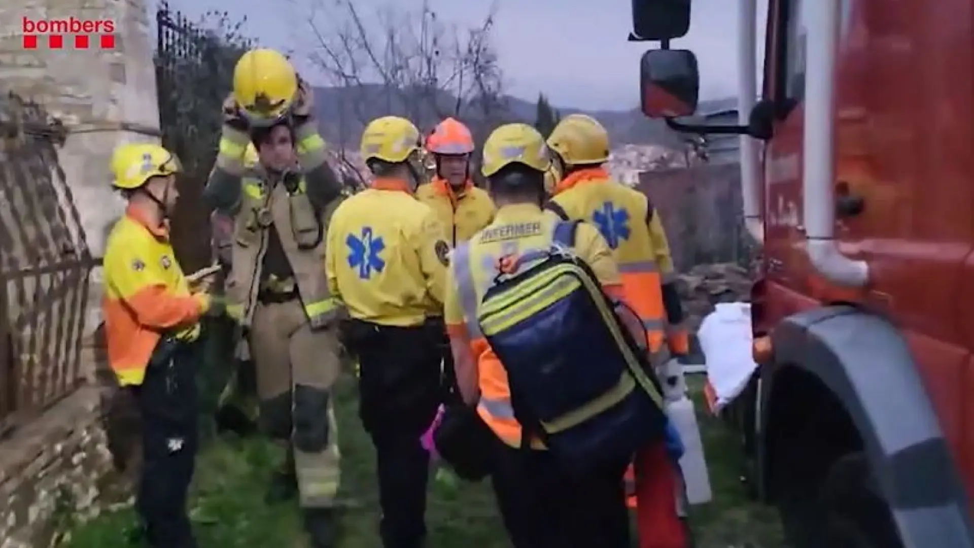 Barselona'da Terk Edilmiş Hastane Çöktü: Gençler Enkaz Altında