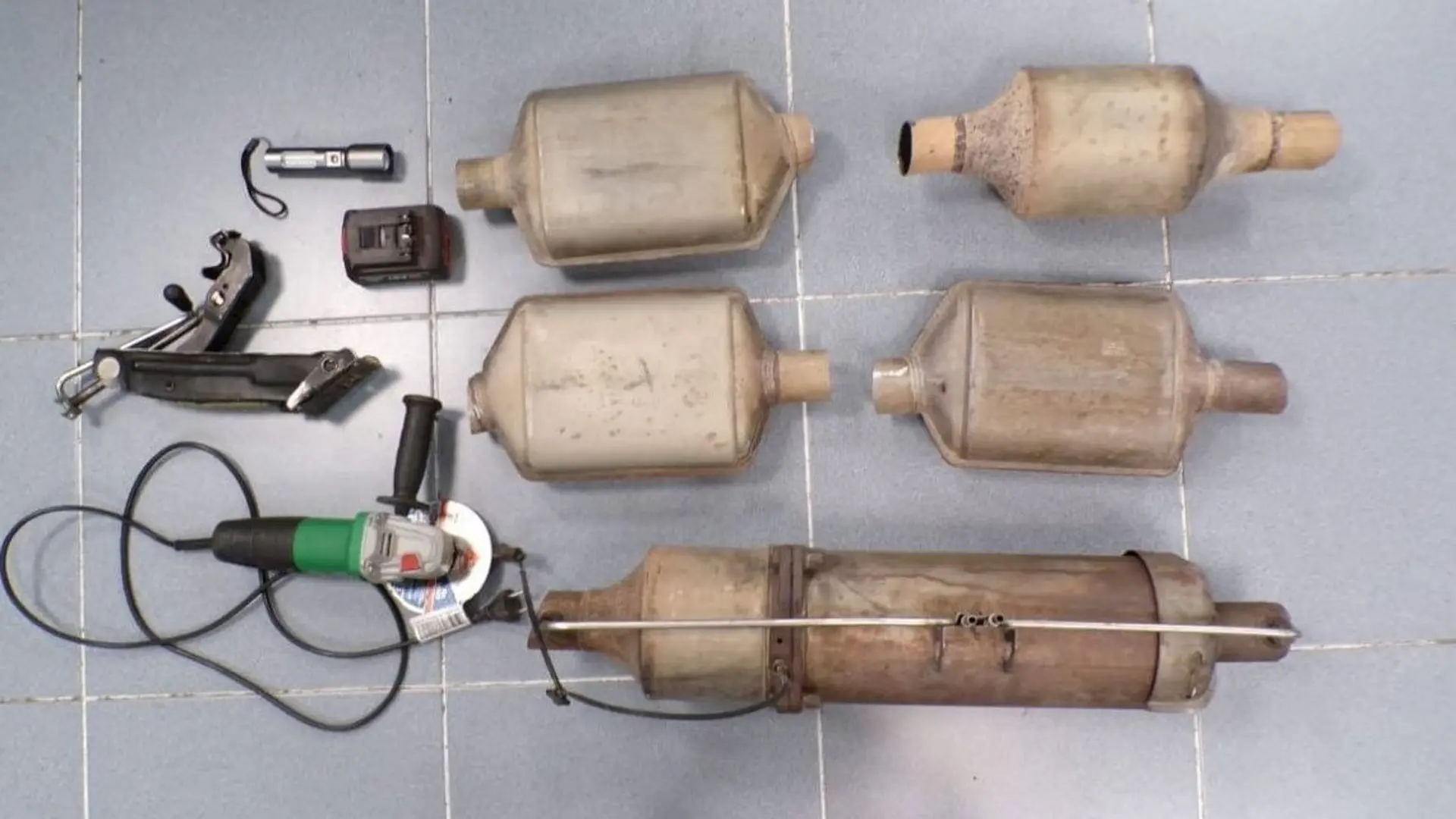 Barselona'da Katalitik Konvertör Çetesine Şafak Operasyonu: 30 Araçtan Hırsızlık