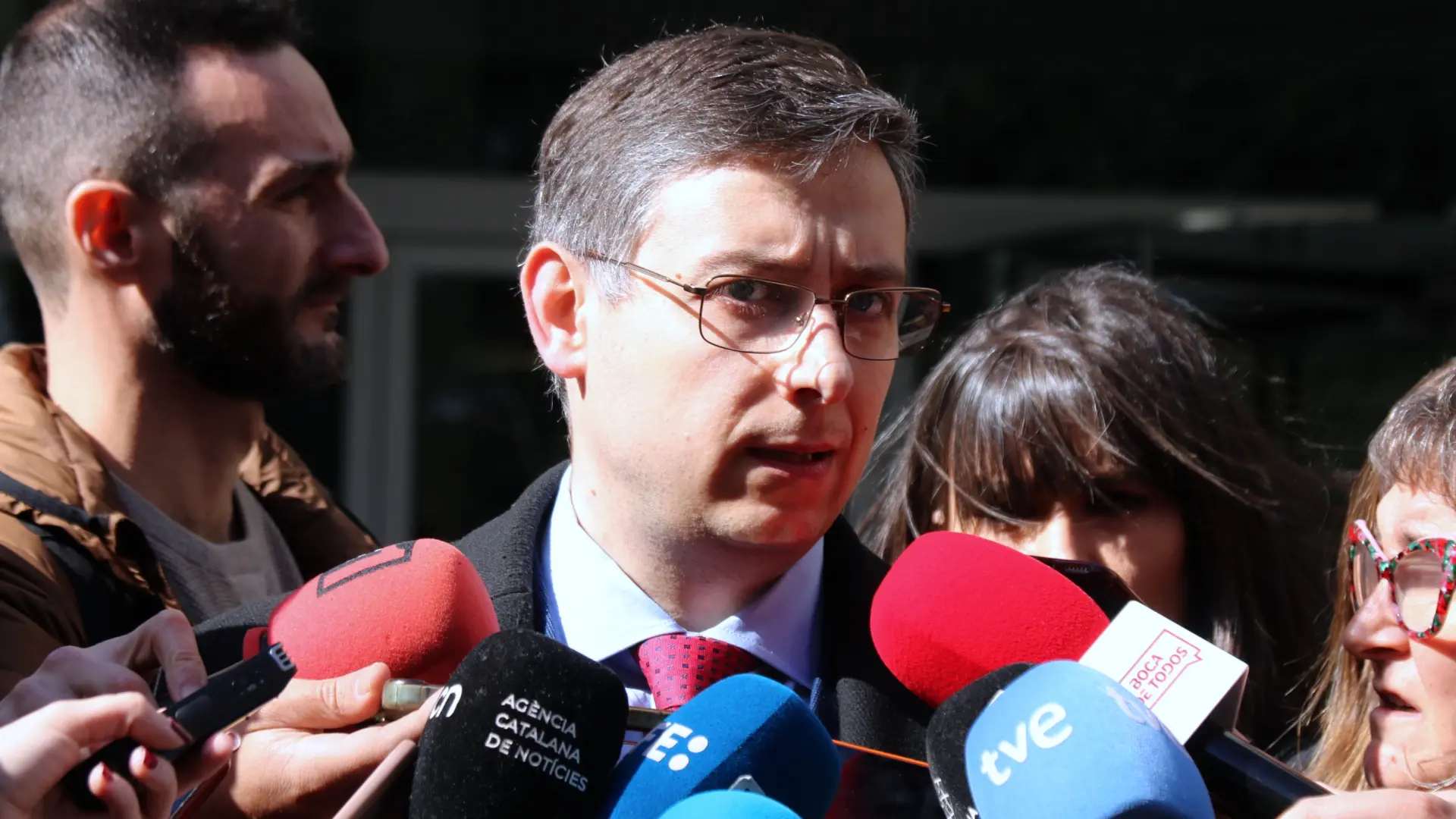 İspanya'da Ötenazi Tartışması Derinleşiyor: Noelia'nın Babasından Zorunlu Psikiyatrik